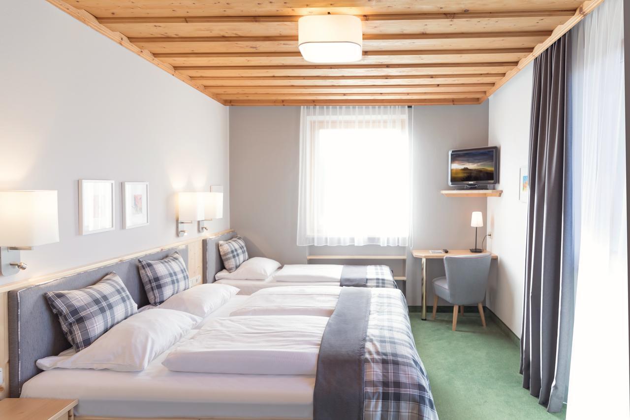 Hotel Gasthof Zum Kirchenwirt Puch bei Hallein Dış mekan fotoğraf
