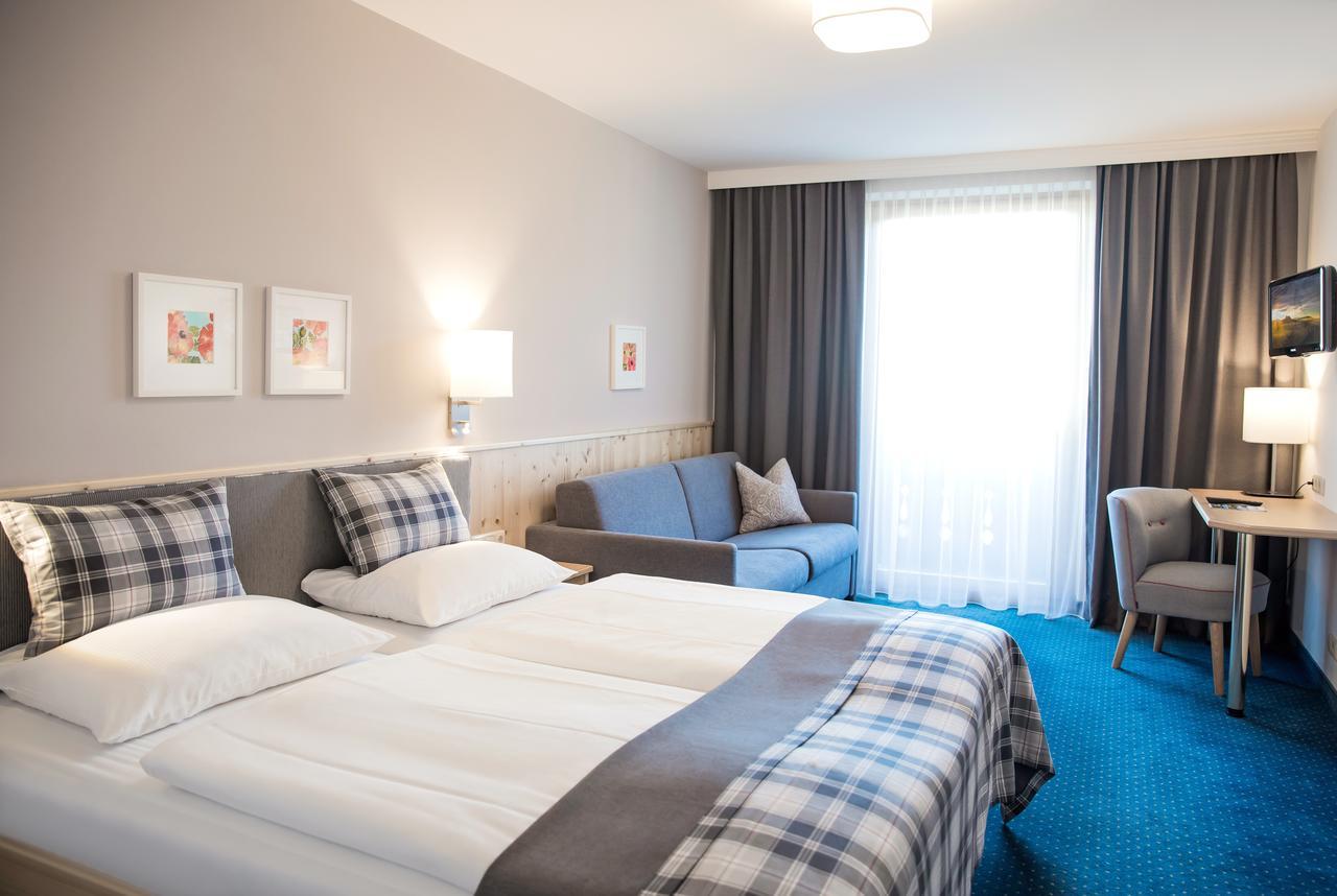 Hotel Gasthof Zum Kirchenwirt Puch bei Hallein Dış mekan fotoğraf