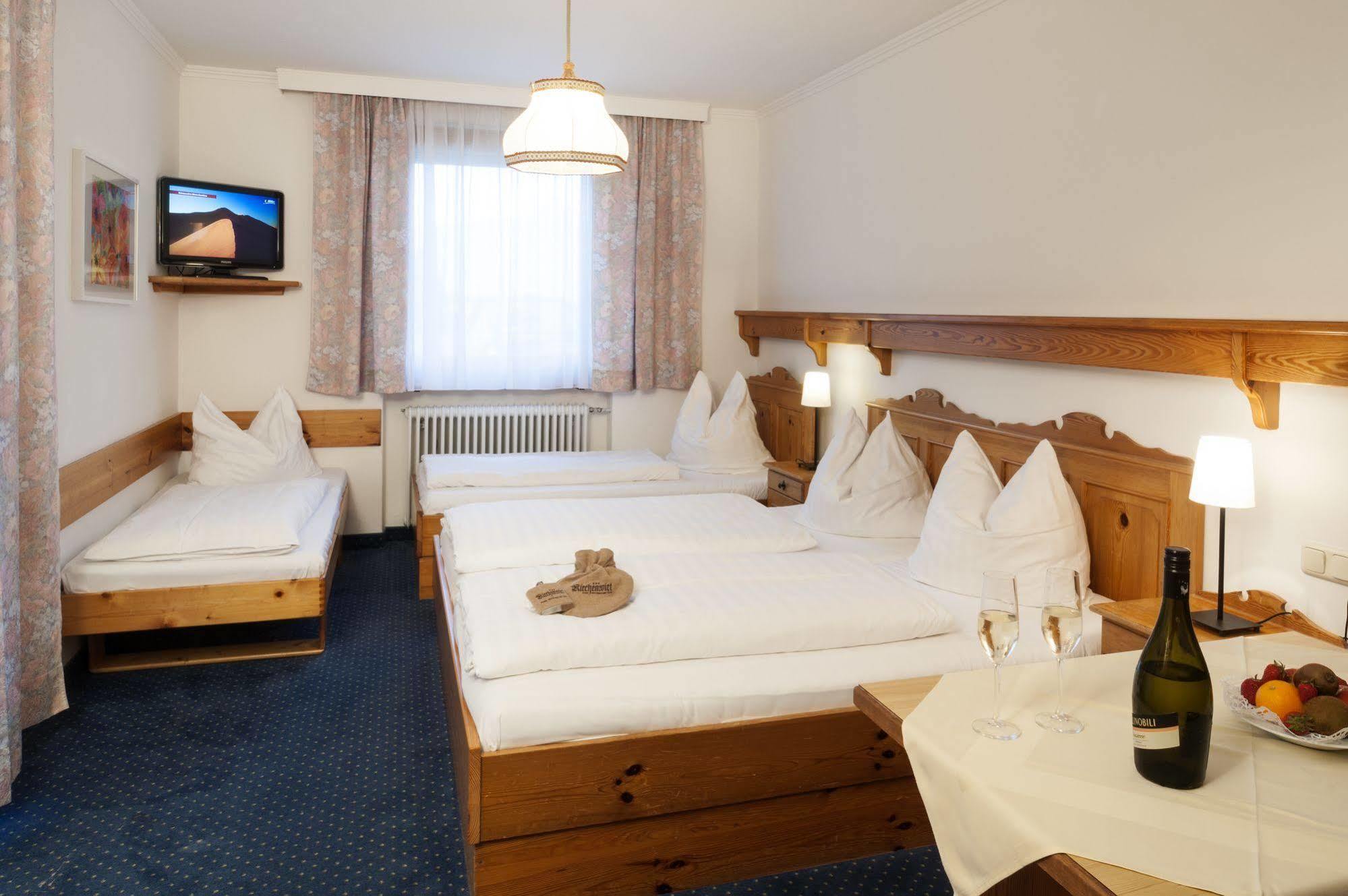 Hotel Gasthof Zum Kirchenwirt Puch bei Hallein Dış mekan fotoğraf